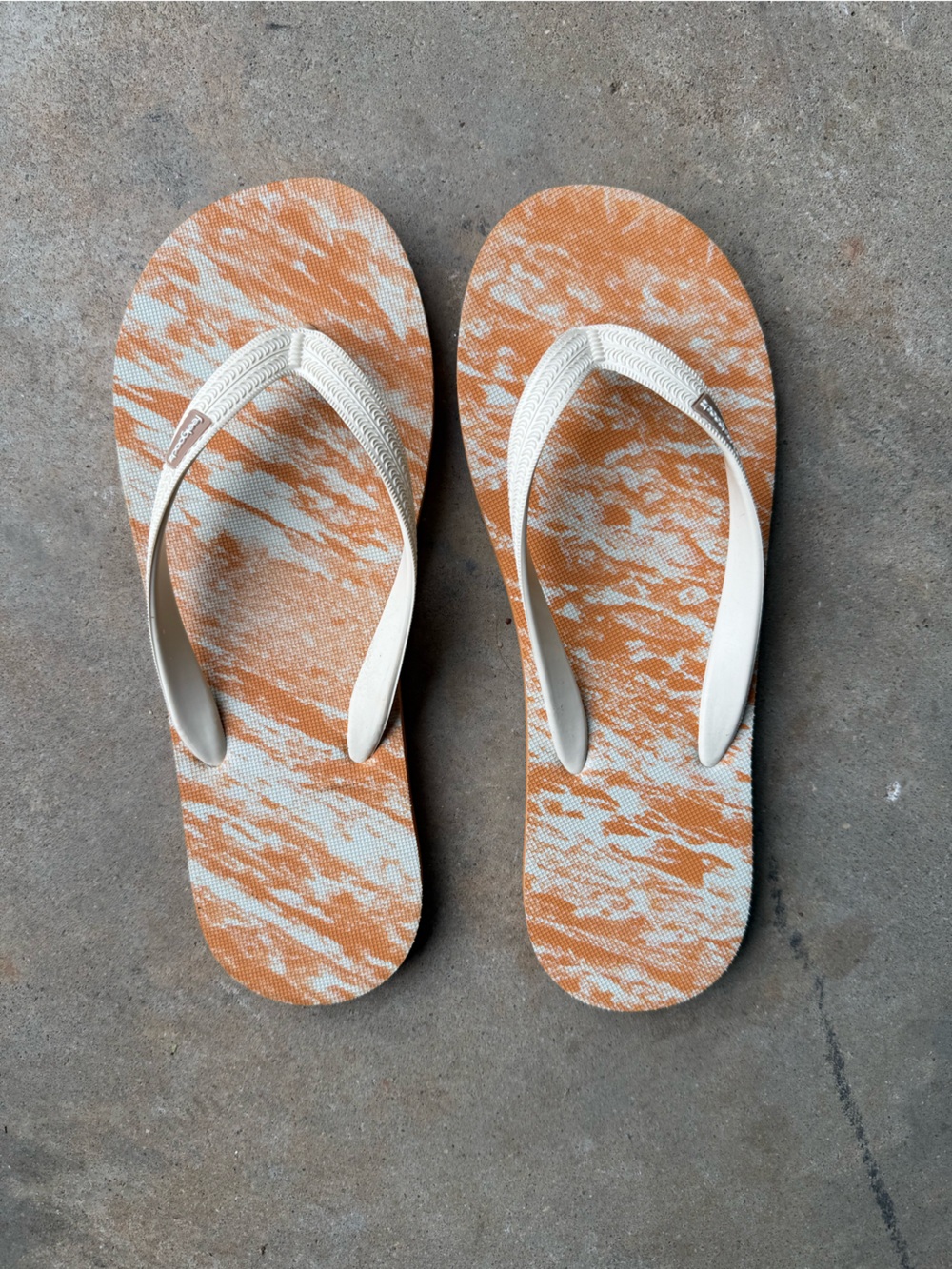 Feelgoodz Orange and White Pattern Flip Flops // Mens 9.5-11